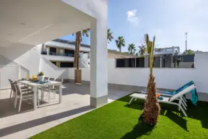cesped-artificial-patio
